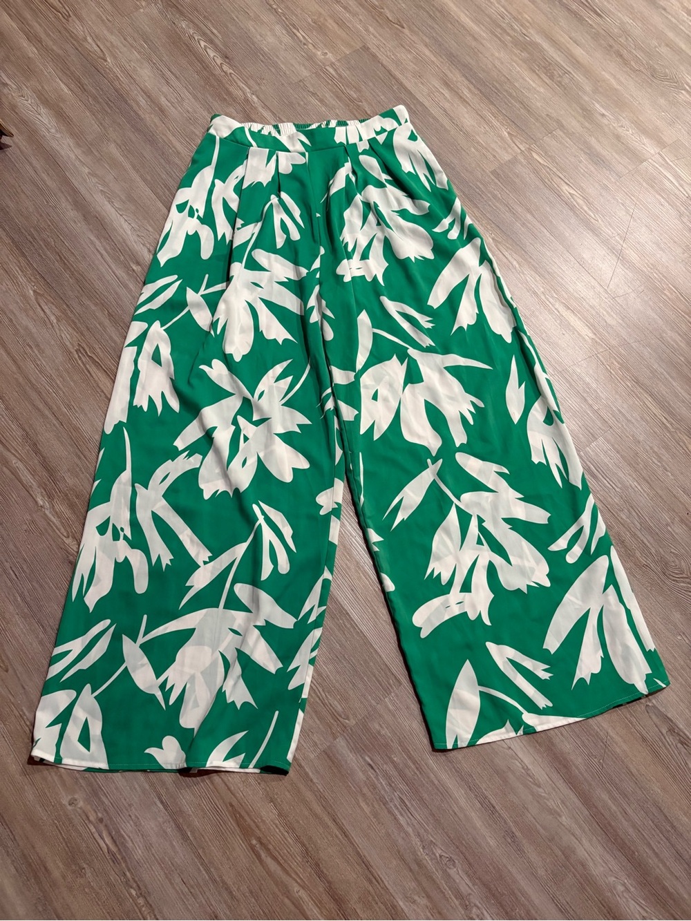 Milk & Honey Large Women’s Wide-Leg Green & White Floral Palazzo Pants